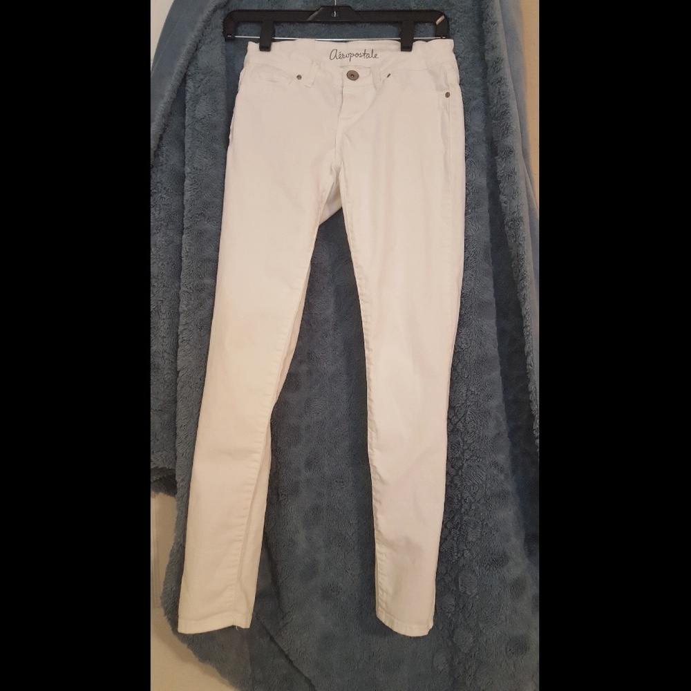 NWOT Aeropostale white stretchy ankle lola jegging